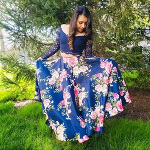 Set (Blouse +skirt ) Bundle 💕size 3